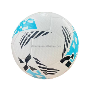 Ballon de football professionnel en PU taille 5 personnalisé pour l'entraînement des élèves du primaire et du collège pour les sports d'équipe - Product Image 4