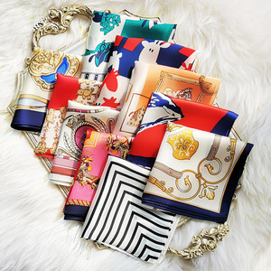 <span class=keywords><strong>Sciarpe</strong></span> di seta 100% servizio di stampa Designer <span class=keywords><strong>Foulard</strong></span> En Soie donna sciarpa di seta personalizzata quadrata con Logo - Product Image 2