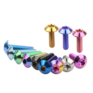 Fabricant chinois de boulons hexagonaux en acier au carbone de haute qualité 931 933 et boulons zingués en stock, boulons noirs galvanisés à chaud - Product Image 1