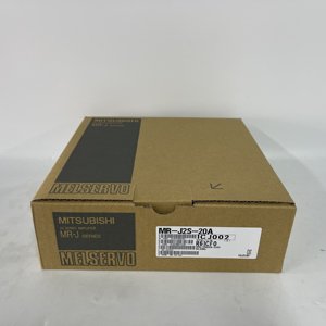 Servoamplificador de CA Mitsubishi MR-J2S-20A - Product Image 1