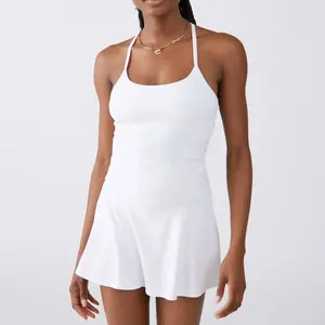 Short d'exercice sans manches recyclable pour femmes blanc Golf entraînement poches athlétiques Gym Yoga Tennis robe avec soutien-gorge intégré