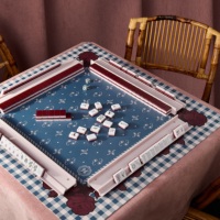 Ubin Mahjong Akrilik Dua Lapis Warna Burgundy Motif Koboi Burung Kolibri Kuda dan Bunga 160 Buah Ubin Permainan Santai