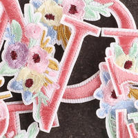 En gros, patchs brodés en feutre thermocollants, motif fleur à sequins, hauteur 4,8 cm, écologiques, pour sacs et chapeaux