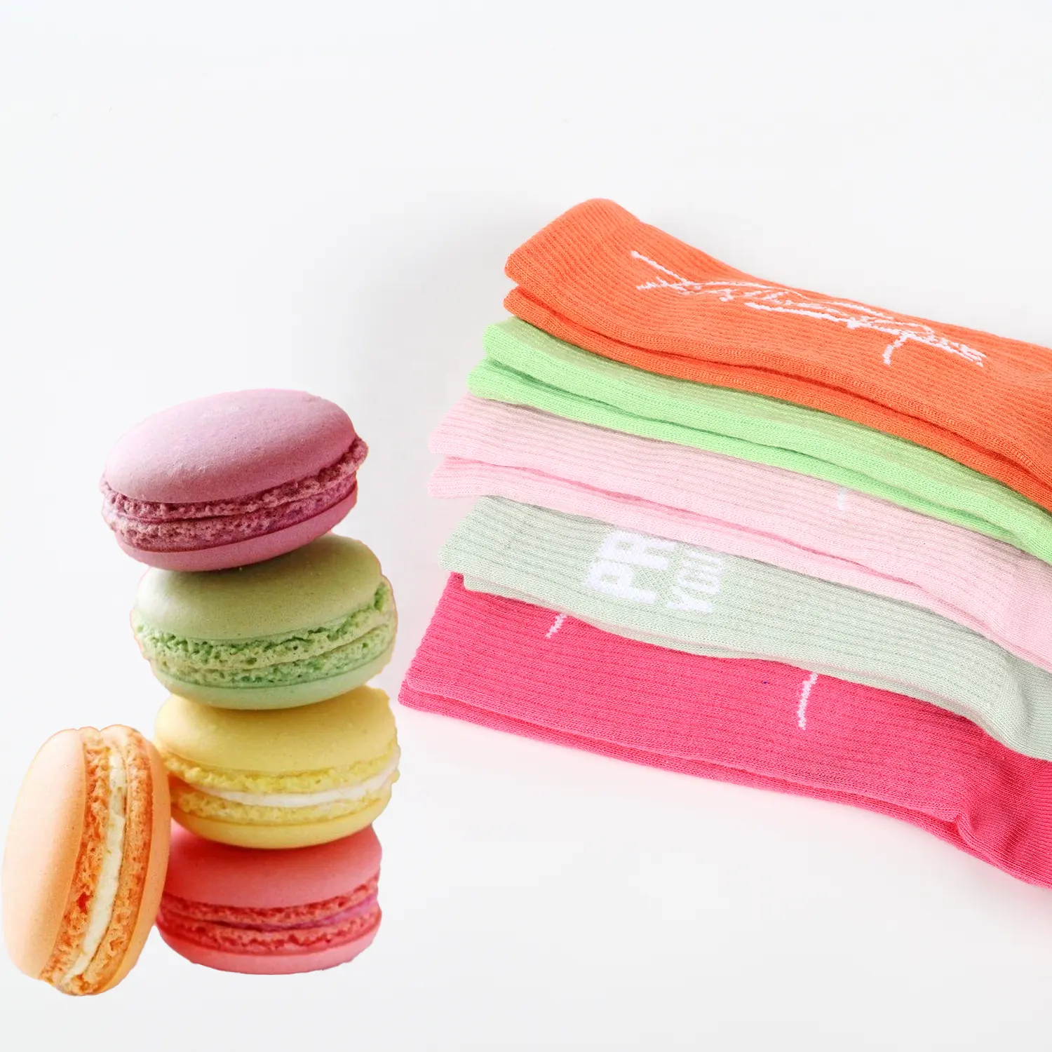 Commercio all'ingrosso morbido e traspirante di sport di modo di logo personalizzato calze colorate calze di personalizzare macaron calze colorate