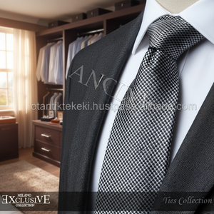 Corbata Negra con Rayas Hechas a Mano en Seda Exve AD4475 - Product Image 3