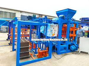 Machine semi-automatique QT4-26 pour la fabrication de briques creuses, pleines, en béton, de <span class=keywords><strong>pavés</strong></span> et de blocs de pavage autobloquants - Product Image 5