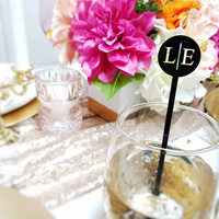 Étiquette nominative personnalisée en acrylique noir personnalisé Agitateurs de boissons de mariage Bâtonnets de cocktail Bâtonnets de cocktail initiaux