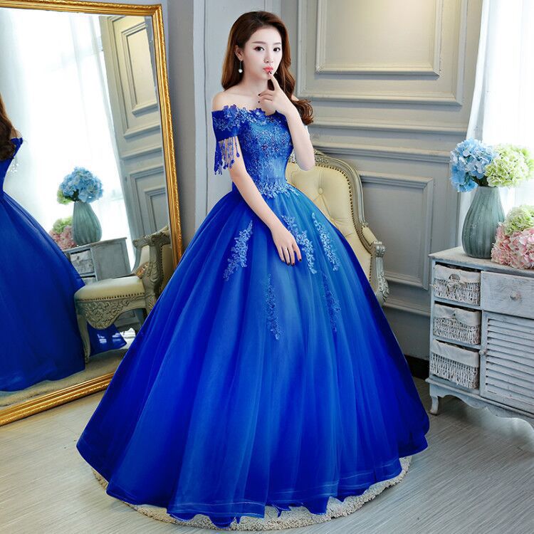Robe bleu roi à épaules dénudées
