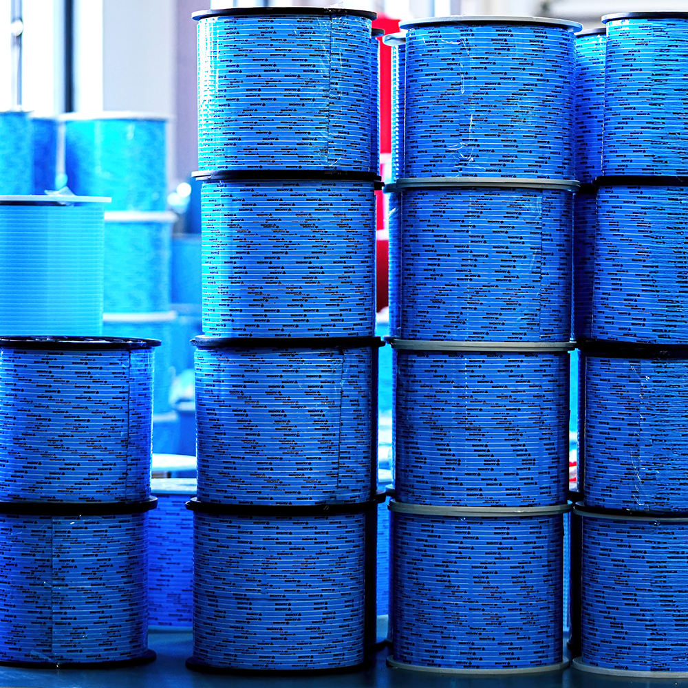 Wholesale Stock Low Price DC 12V LED 3500K Copper Flexible Light Strip 60D SMD Epistar 1500M/roll Remote Control IP20