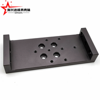 Plaque de montage en aluminium anodisé noir usinée CNC, support en alliage en forme de U pour l'installation de modules d'équipements d'automatisation