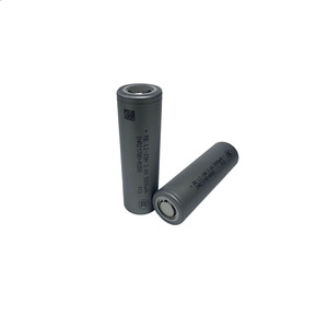 Batterie lithium-ion cylindrique grande capacité 21700 5000mAh 3.7V RS50 avec cathode LiNiMnCoO2, fonctionnant de -40 à 60°C - Product Image 5