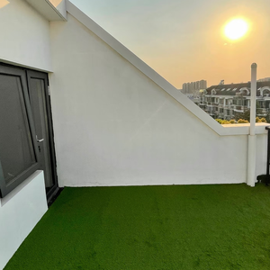 Tapis en herbe artificielle multifonctionnel - Imperméable et résistant à la décoloration, <span class=keywords><strong>pour</strong></span> une utilisation en intérieur et en extérieur, balcon, terrasse et événements - Product Image 5