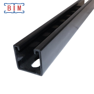 Канал Унистрат черный, окрашенный, 1-5/8 дюйма, профиль U-образный, с прорезями - Product Image 1