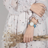 Montres-bracelets de luxe pour femmes, à quartz, minimalistes, élégantes, en cuir, boîtier ovale, bracelet 18 mm, 37 mm, styles sport et mode, vente en gros