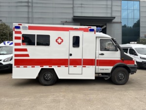 1VECO <span class=keywords><strong>Ouba</strong></span> 4x4 Ambulance tout-terrain avec abri de franchissement des eaux - Product Image 3