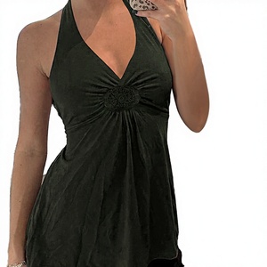 Camisole Y2K vintage marron à dentelle florale tricotée et brodée, col halter, coupe ajustée, taille plissée, style streetwear sexy pour soirée - Product Image 3