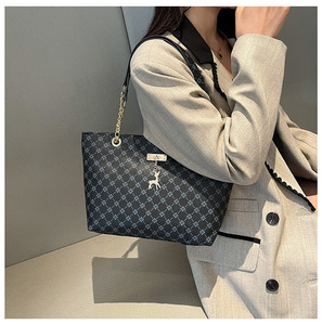 <span class=keywords><strong>Sac</strong></span> fourre-tout en PU <span class=keywords><strong>à</strong></span> monogramme grande capacité, <span class=keywords><strong>sac</strong></span> <span class=keywords><strong>à</strong></span> <span class=keywords><strong>main</strong></span> tendance pour femmes - Product Image 3