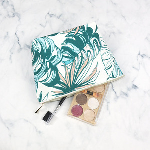 Offre Spéciale style <span class=keywords><strong>simple</strong></span> réutilisable promotionnel filles <span class=keywords><strong>pas</strong></span> <span class=keywords><strong>cher</strong></span> personnalisé imprimé toile sac de maquillage - Product Image 5