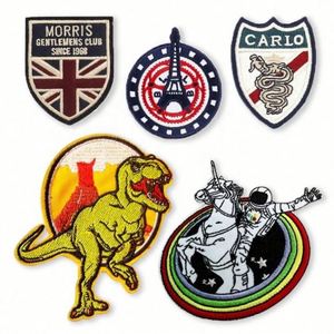 ผู้ผลิตออกแบบเสื้อผ้าพร้อมแพทช์ปักลายปักแบบกำหนดเอง - Product Image 3