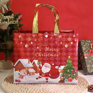 Bolsa de Regalo Plegable Ecológica de Lujo, No Tejida, con Impresión y Logotipo Personalizados para Promoción Navideña y Empaque de Ropa - Product Image 2