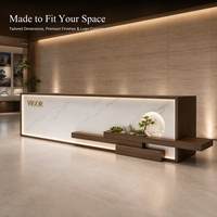 Comptoir de réception moderne et personnalisé de style zen, en marbre blanc et bois de luxe, avec niche LED pour bonsaï, pour spa, salon, hôtel