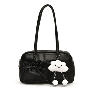 Sac fourre-tout tendance pour femme en cuir PU grande capacité avec fermeture éclair, bandoulière et doublure en polyester imperméable pour les trajets quotidiens et l'université - Product Image 1