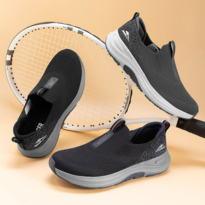Nouvelles chaussures décontractées pour hommes en tissu maillé respirant, semelle souple confortable, légères, résistantes à l'usure, chaussures de sport pour la course à pied - Product Image 3
