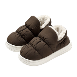 รองเท้าแตะใส่ในบ้านบุขนนุ่มกันลื่น พื้นหนา 4 ซม. สำหรับฤดูหนาว เหมาะสำหรับผู้ชายและผู้หญิง - Product Image 1