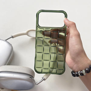 Coque de téléphone transparente premium à motif damier pour Apple 17 Pro Max, compatible iPhone 16 Pro, 15 Plus, coque 3D à motif damier pour iPhone 14 - Product Image 2