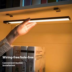 Luz LED Recargable Inalámbrica con Sensor de Movimiento de 3000K-6000K, Luces LED para Armario de Cocina, Color Negro - Product Image 2