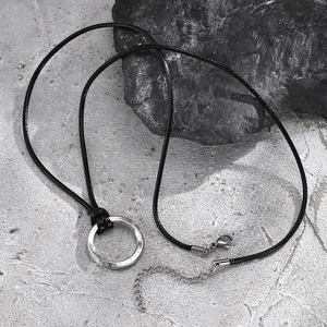 Nouveaux bijoux d'inspiration nordique à la mode hommes en acier inoxydable Viking Runes Mobius pendentif collier - Product Image 4