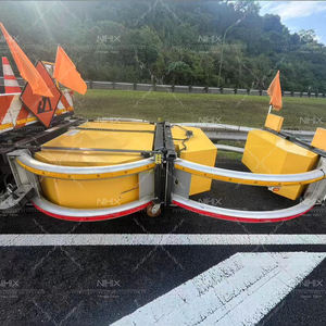 Dispositif de tamponnage de collision routière de type scorpion à bande réfléchissante pour fermetures temporaires - Product Image 5
