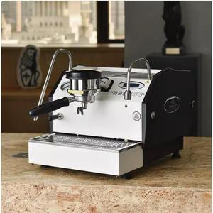 Machine à café Lamarzocco GS3 MP AV 3,5 L en acier inoxydable semi-automatique avec contrôle de la température - Product Image 2