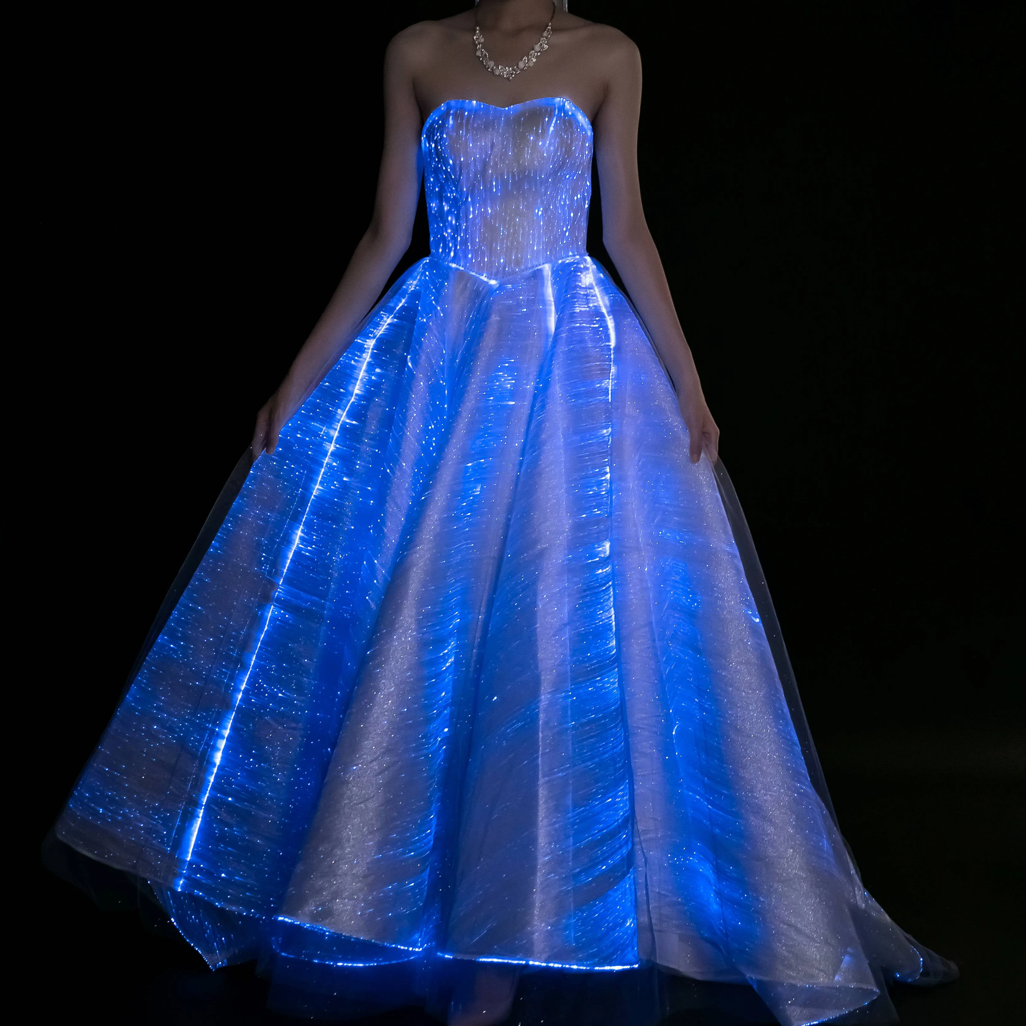 Ropa luminosa con luz LED, vestido de fibra óptica, cambio de Color, noche, boda, uso de damas, puesta en escena, fiesta de disfraces