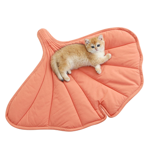 Tapete Creativo con Diseño de Hojas, Tapete Universal Extra Grande para Mascotas, Diseño de Color Sólido, Lavable a Máquina, para Uso en Interiores/Exteriores - Product Image 1