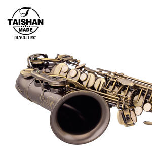 Saxophone alto en Mi bémol, style vintage, avec embouchure en PMMA, corps en laiton finition bronze antique, motif floral gravé en laiton - Product Image 3