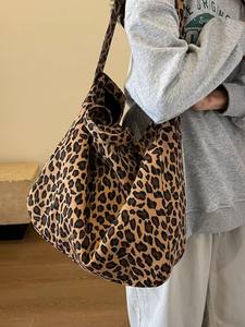 Bolso Tote de Lona con Estampado de Leopardo, Gran Capacidad, Cierre de Cremallera, para Mujer, Estilo 2025, para Todas las Temporadas, Hecho en Zhejiang - Product Image 5