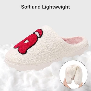 Pantoufles de Noël en mousse à <span class=keywords><strong>m</strong></span>émoire de forme personnalisables YL-25017 pour femmes-Style vintage, chaussures d'intérieur chaudes à enfiler (ODM/OEM) - Product Image 4