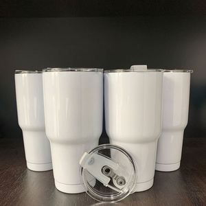 Gobelet isotherme en acier inoxydable blanc de 30 oz (900 ml) à forme incurvée, avec couvercle et paille, pour sublimation - Product Image 1