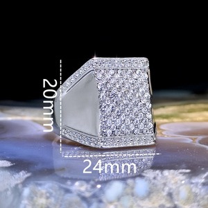 Anello da Uomo con Taglio Quadrato Stile Vintage, Design Geometrico, Accessorio per Uso Quotidiano - Product Image 2