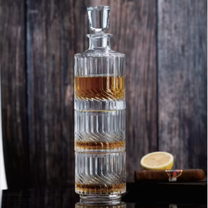 2025Hot SaleTwill Vintage <span class=keywords><strong>bouteille</strong></span> <span class=keywords><strong>de</strong></span> vin nouveau Design créatif gravé bande verticale empilable cristal verre whisky carafe ensemble - Product Image 3