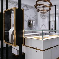 Vitrine d'exposition de bijoux LED en acrylique et MDF pour centre commercial de luxe - Petit kiosque à bijoux et comptoir de design pour magasin