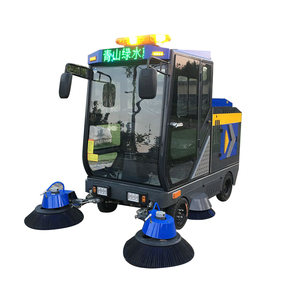 Driving Floor Car Industrial Street Cleaning Machine Ride on Road All Closed Cab Floor - Product Image 4