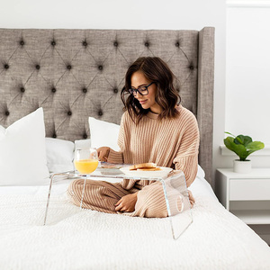 Cadre de plateau de lit en acrylique avec poignées support transparent pour ordinateur portable pour le bureau à domicile pour le <span class=keywords><strong>petit</strong></span> déjeuner manger lire écrire, table de plateau de lit de luxe - Product Image 3