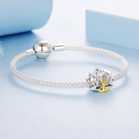Breloque Fleur de Lotus avec Pendentif Religieux en Forme de Yoga Plaqué Or pour Cadeau Unisexe