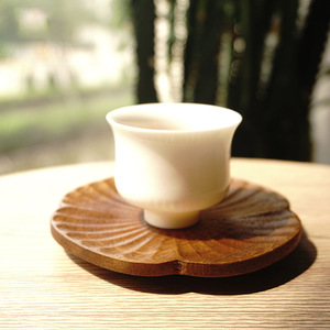 Walnut Wood Coaster Irregular Shape Heat Resistant Kung Fu <b>Tea</b> Tray For Afternoon <b>Tea</b> Solid Color <b>Tea</b> <b>Set</b> Accessory - Product Image 1
