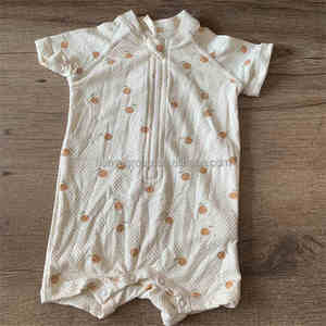 <span class=keywords><strong>Maillot</strong></span> <span class=keywords><strong>de</strong></span> <span class=keywords><strong>bain</strong></span> pour enfants personnalisé Little Floral <span class=keywords><strong>maillot</strong></span> <span class=keywords><strong>de</strong></span> <span class=keywords><strong>bain</strong></span> une pièce imprimé sur toute la surface bébé enfants personnalisé Rashguard <span class=keywords><strong>maillot</strong></span> <span class=keywords><strong>de</strong></span> <span class=keywords><strong>bain</strong></span> - Product Image 3