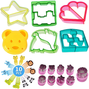 Sandwich Pain Cutters Set pour Enfants Bento Lunch Box Moule Fournitures Légumes Fruits Croûte Animaux Formes Cookie Cutters - Product Image 1