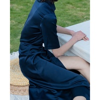Haute qualité marque privée marque 2024 été femmes élégant belle luxe Satin soie col en V fendu Midi tenue décontractée