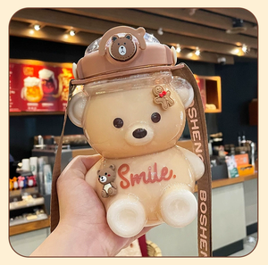 Borraccia Portatile Estiva Orsetto con Cannuccia, Design Accattivante, per Bambini, Simpatica Tazza in Plastica con Doppio Beccuccio - Product Image 2